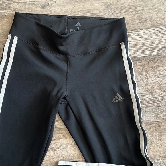 Adidas Climalite Black Capri Leggings - Picture 2 of 3